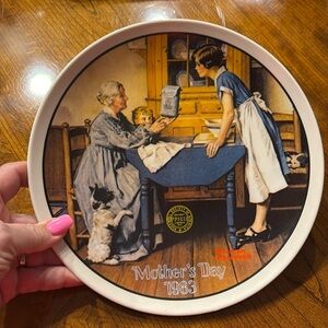 Vintage Mother's Day 1983 Add two cups and a measure of love collectable plate